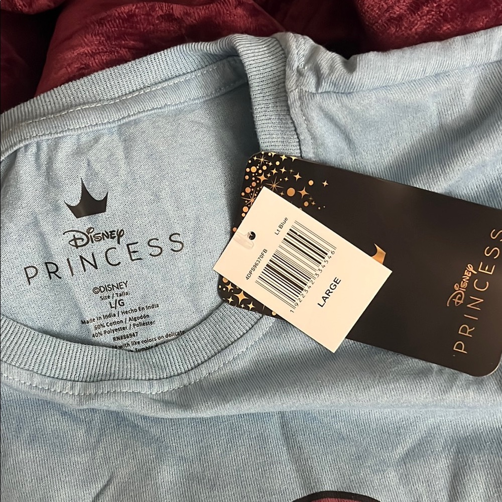 Disney Snow White Tee - Picture 2 of 2